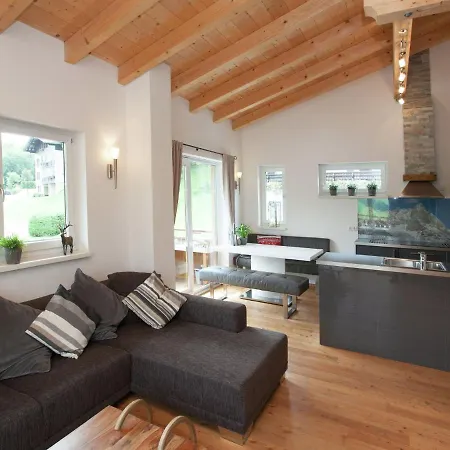 Vakantiehuis Stunning With Balcony Storage Parking Maria Alm am Steinernen Meer
